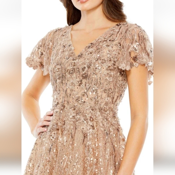Mac Duggal 20392 Embellished Butterfly Fit size 2 gown Taupe NWT - Picture 1 of 9